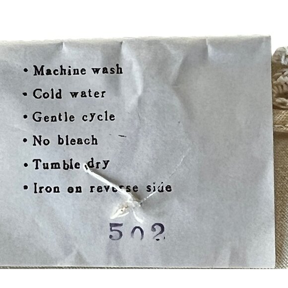 Round Beige Cotton Tablecloth With Madeira Style Appliqué Floral Design 34" Dia. - Picture 11 of 13